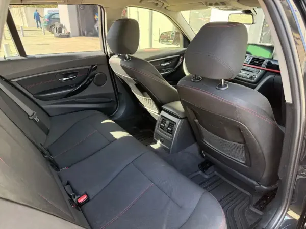 BMW 320 d Pack M 8
