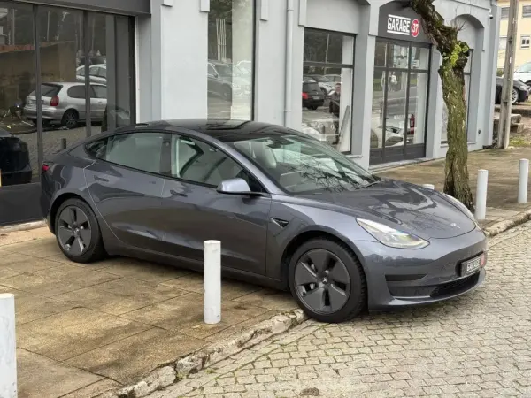 Tesla Model 3 Standard Range Plus RWD 26