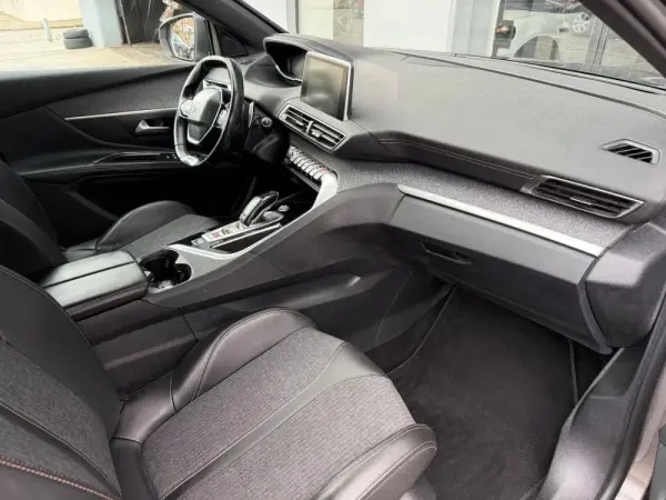 Peugeot 5008 1.5 BlueHDi GT Line EAT8 9