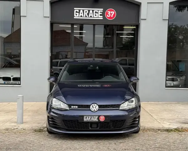 Volkswagen Golf 2.0 TDI GTD DSG 12
