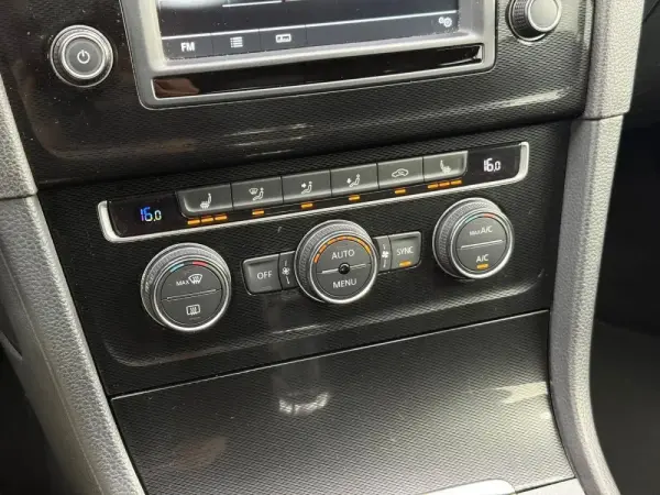 Volkswagen Golf 2.0 TDI GTD DSG 15