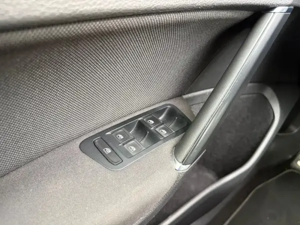 Volkswagen Golf 2.0 TDI GTD DSG 19