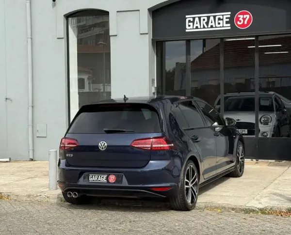 Volkswagen Golf 2.0 TDI GTD DSG 27