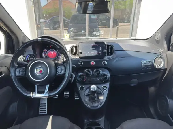 Abarth 595 Outro 9