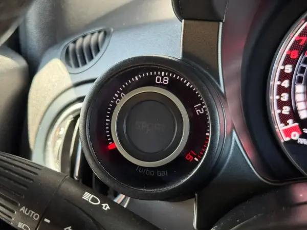 Abarth 595 Outro 15