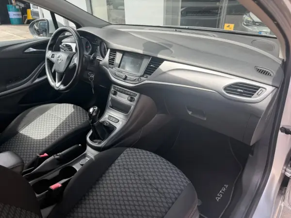 Opel Astra Sports Tourer 1.6 CDTI Edition S/S 9