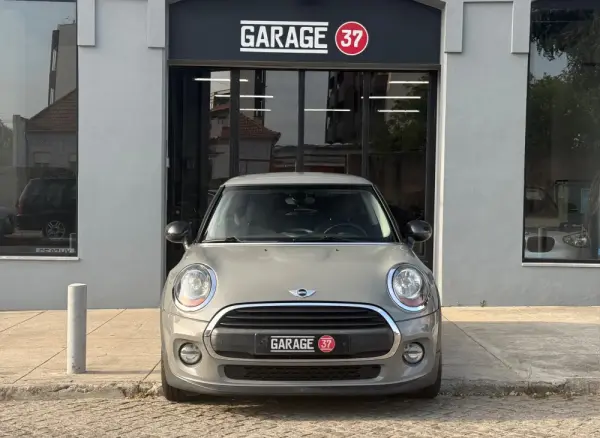 MINI 3 Portas One D 12
