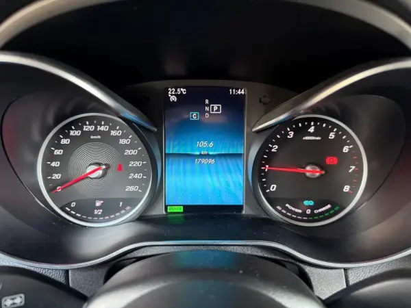 Mercedes-Benz C 200 Station 9G-TRONIC AMG Line 11
