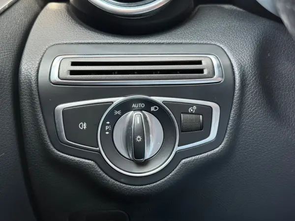 Mercedes-Benz C 200 Station 9G-TRONIC AMG Line 17