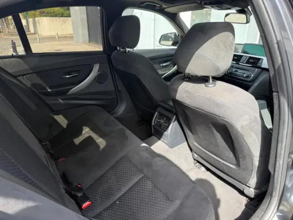 BMW 320 d Auto Pack M 9