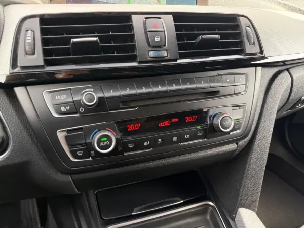 BMW 320 d Auto Pack M 16
