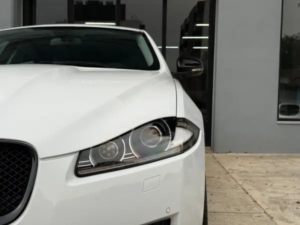 Jaguar XF 2.2 4
