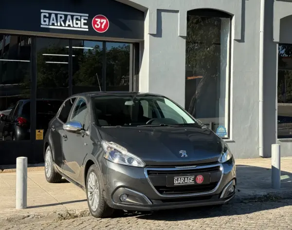 Peugeot 208 1.2 PureTech Style 1