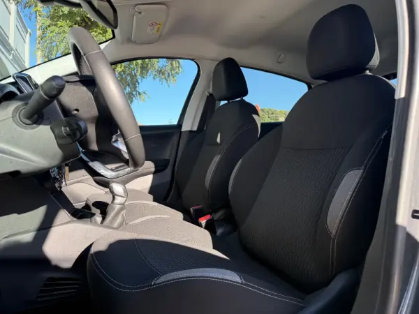 Peugeot 208 1.2 PureTech Style 6