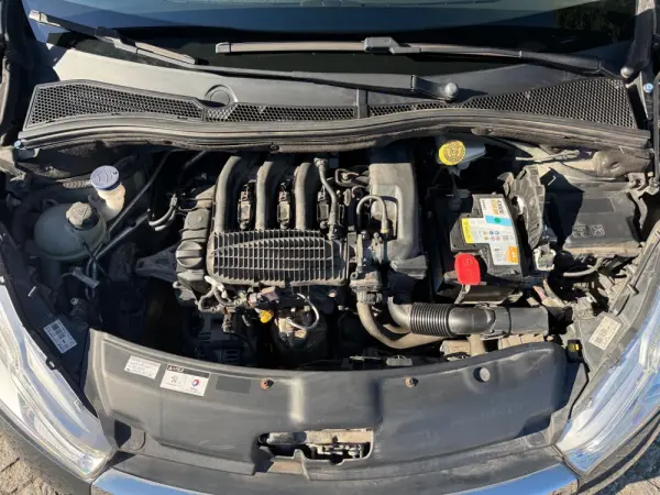 Peugeot 208 1.2 PureTech Style 19