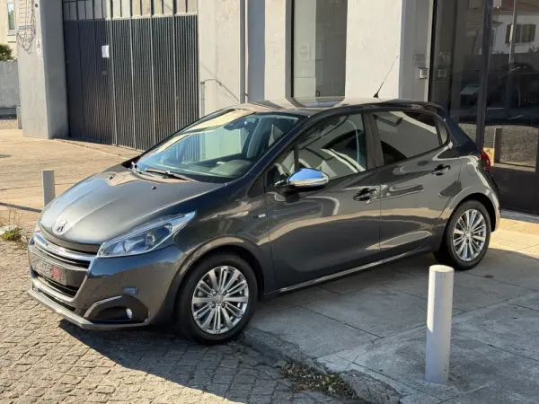 Peugeot 208 1.2 PureTech Style 22