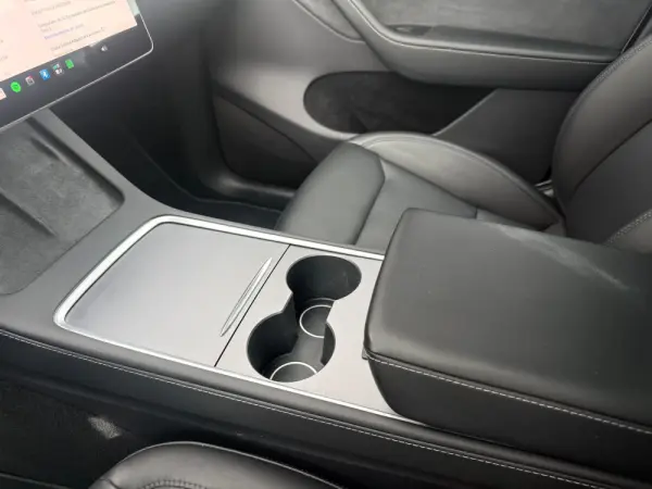 Tesla Model Y Long Range Dual Motor AWD 15