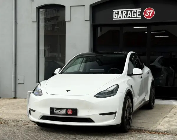 Tesla Model Y Long Range Dual Motor AWD 23