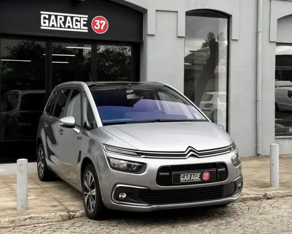 Citroen Grand C4 Spacetourer Outro 1