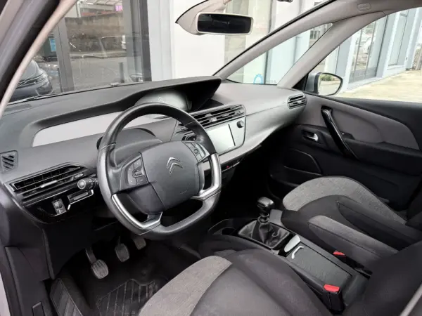 Citroen Grand C4 Spacetourer Outro 5
