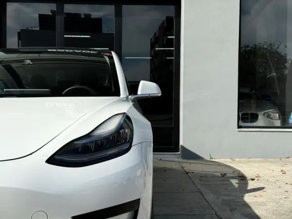 Tesla Model 3 Standard RWD Plus 4