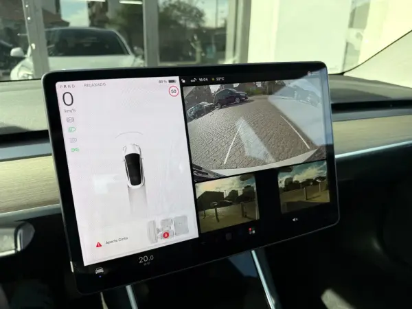 Tesla Model 3 Standard RWD Plus 13