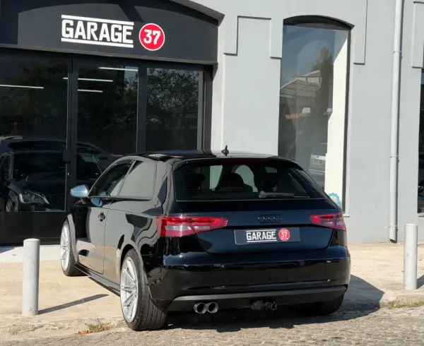 Audi A3 1.6 TDI (clean diesel) Attraction 24