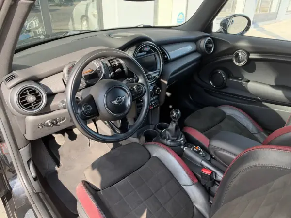MINI 3 Portas Cooper D 5