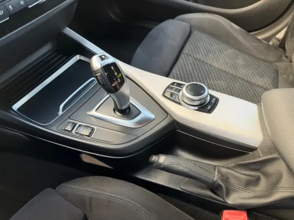 BMW 116 d Pack M Auto 15