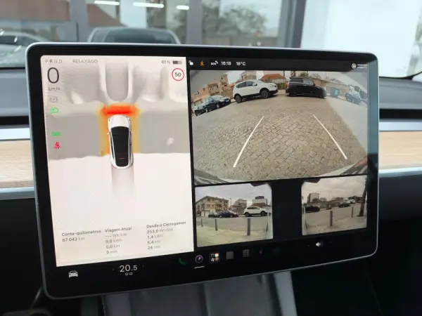 Tesla Model Y Long Range Dual Motor AWD 13