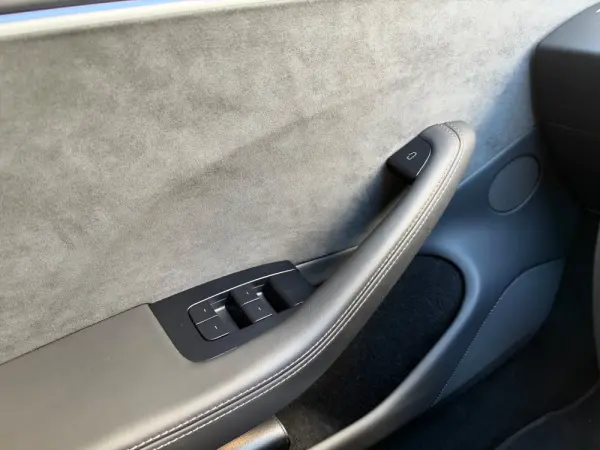 Tesla Model 3 AWD Dual Motor Performance 21