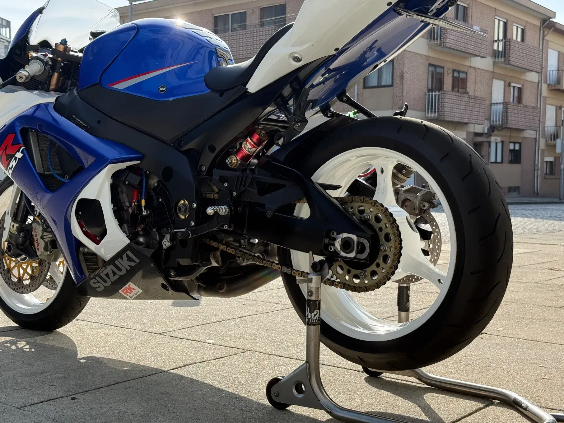 Suzuki GSX-R Outro 19