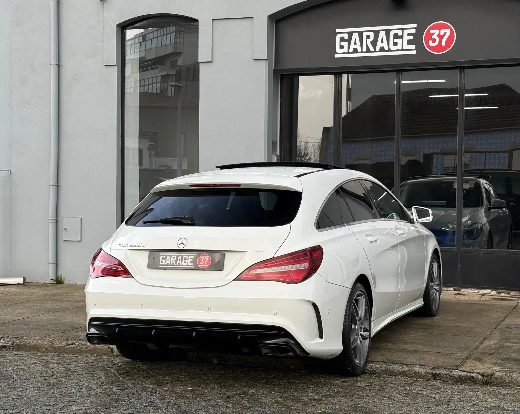 Mercedes-Benz CLA 220 d Shooting Brake AMG Line Aut. 8