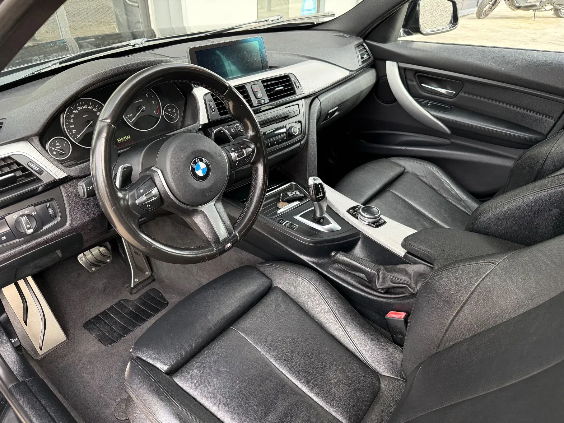 BMW 320 d Touring Aut. Efficient Dynamics Edition 13