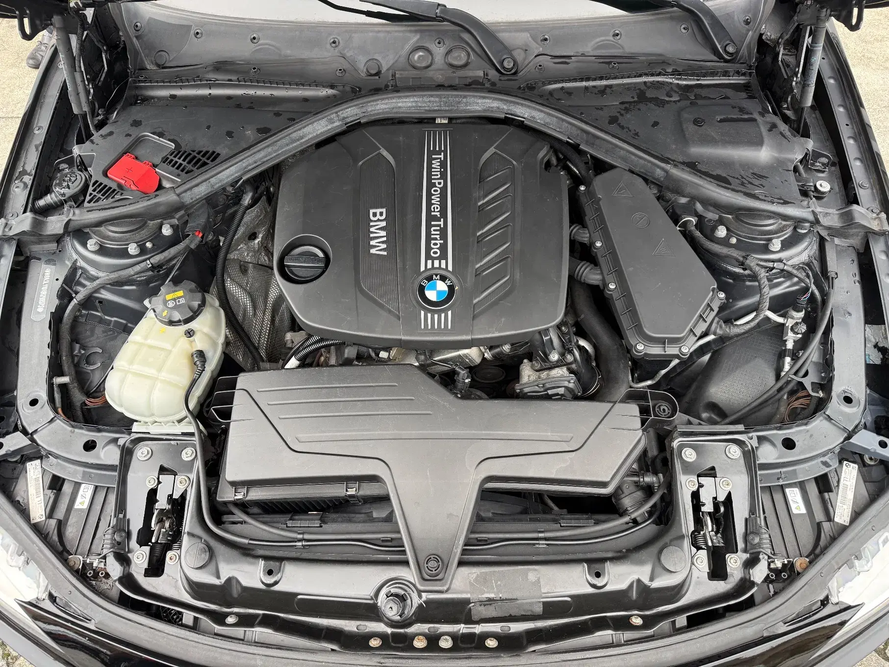 BMW 320 d Touring Aut. Efficient Dynamics Edition 25