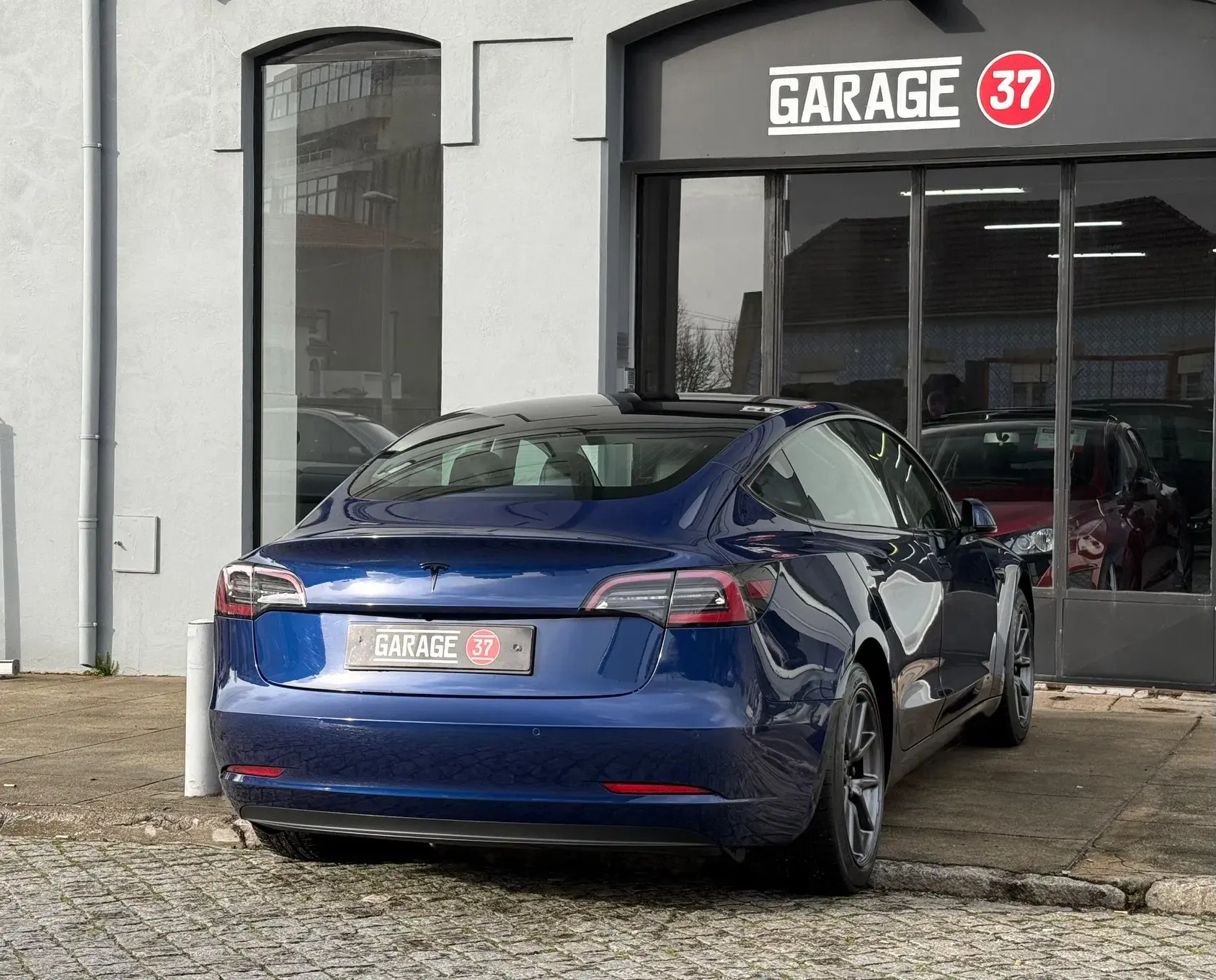 Tesla Model 3 Standard Range Plus RWD 8