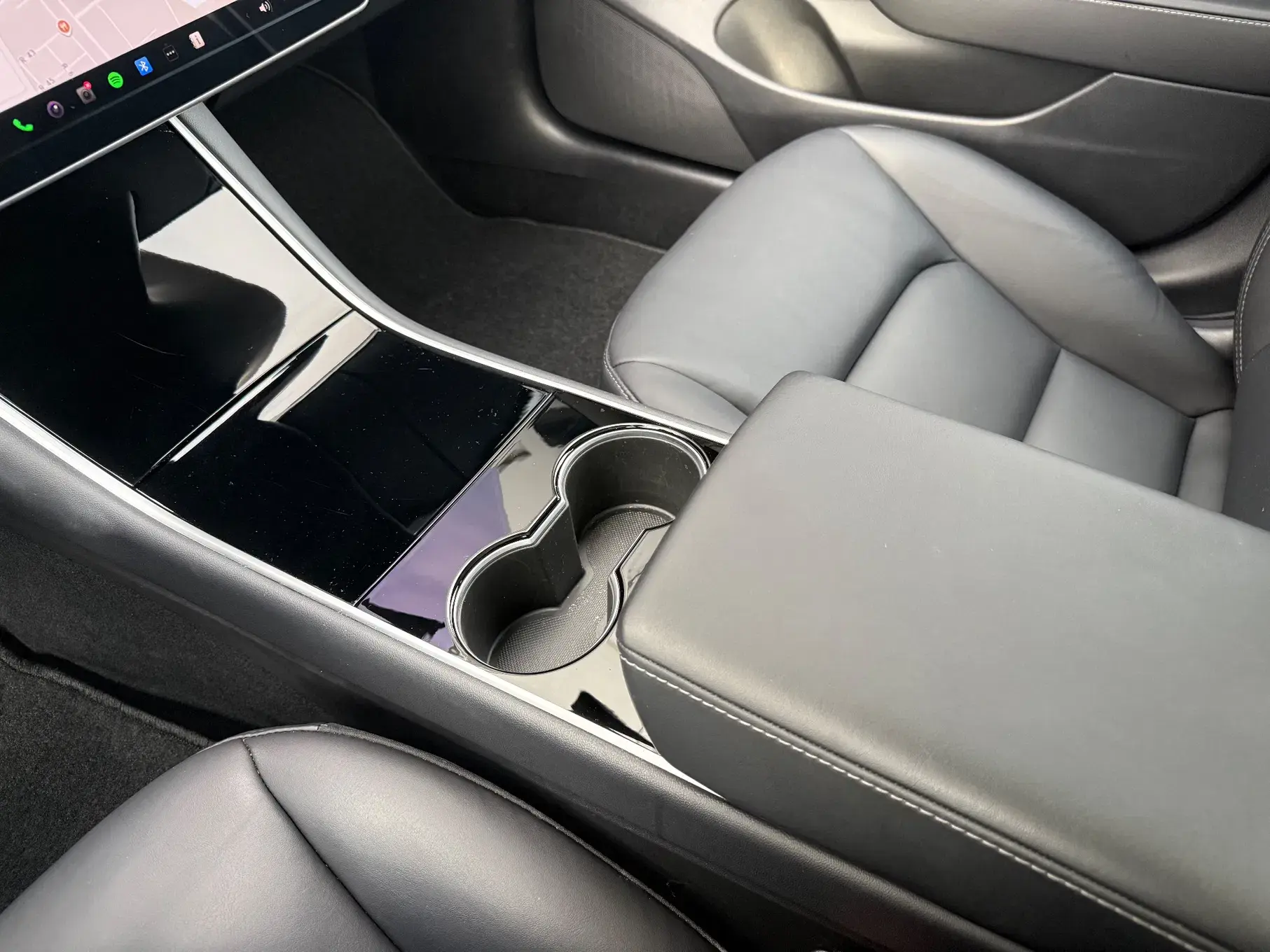 Tesla Model 3 Standard Range Plus RWD 22