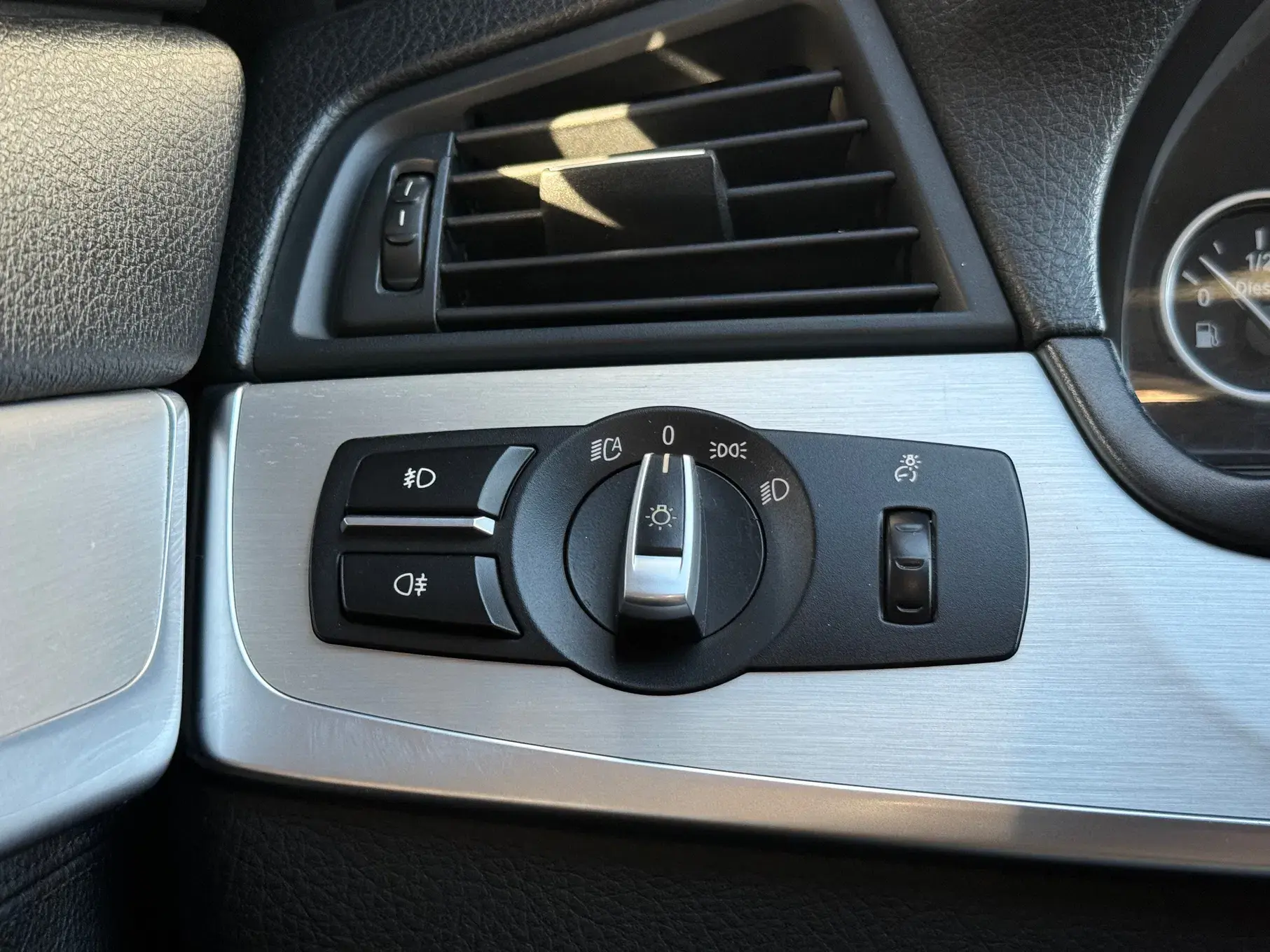 BMW 520 d Pack M Auto 25