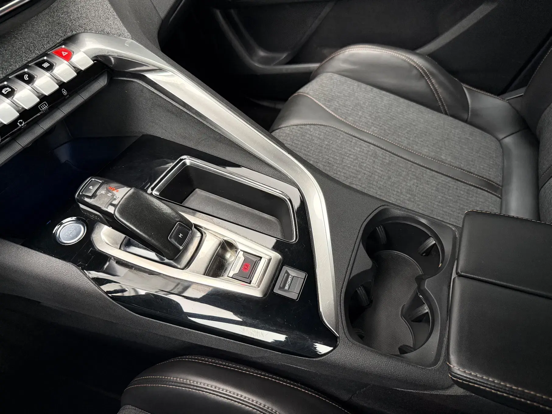 Peugeot 5008 1.5 BlueHDi GT Line EAT8 23