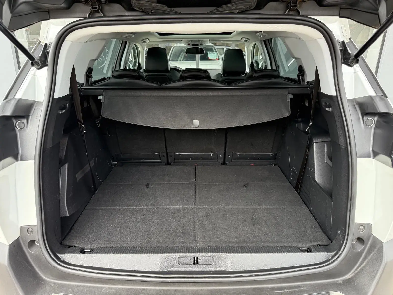 Peugeot 5008 1.5 BlueHDi Allure EAT8 30