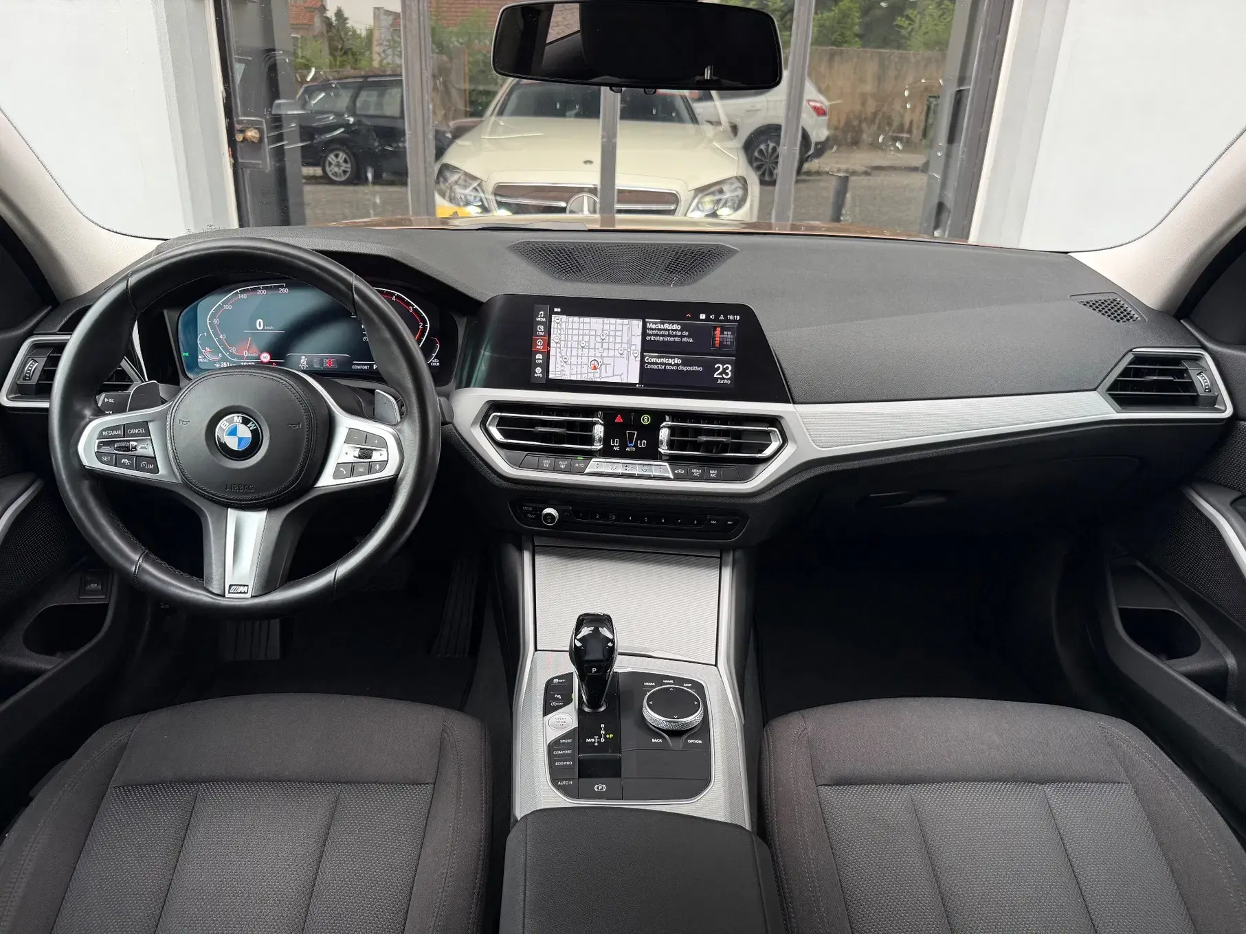 BMW 318 d Pack M Auto 8