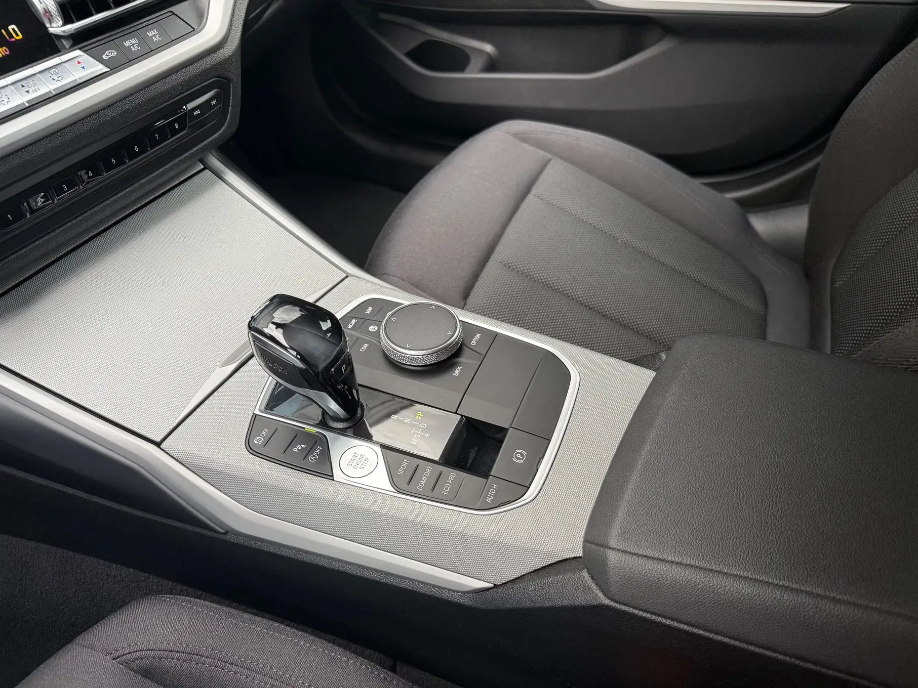 BMW 318 d Pack M Auto 17