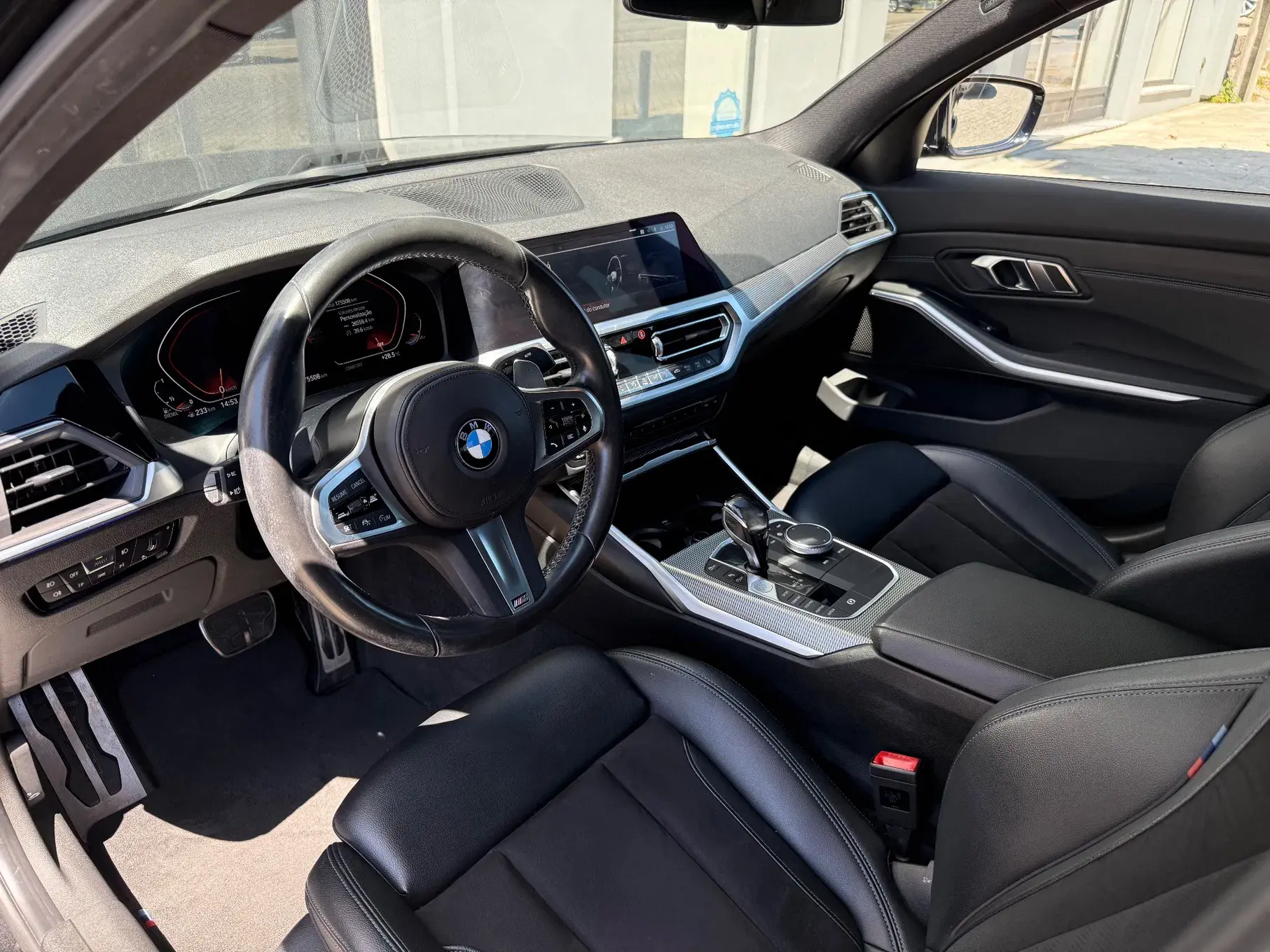 BMW 320 d Pack M Auto 5