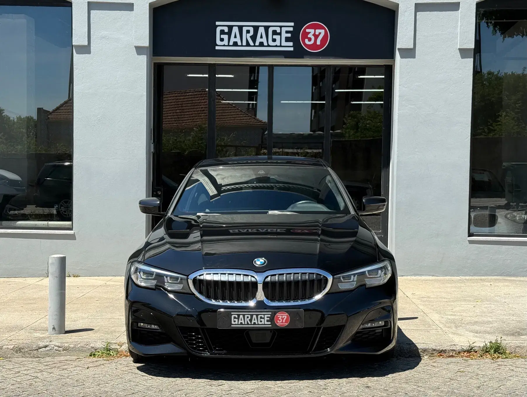 BMW 320 d Pack M Auto 12