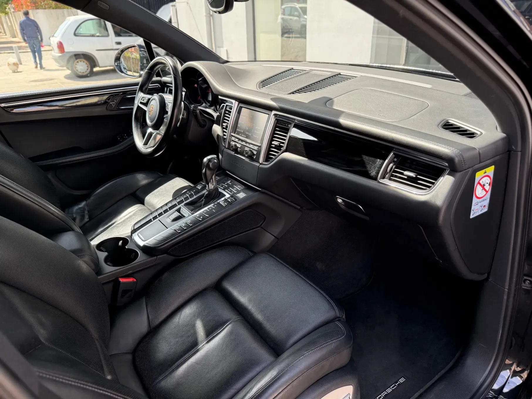 Porsche Macan S PDK 9