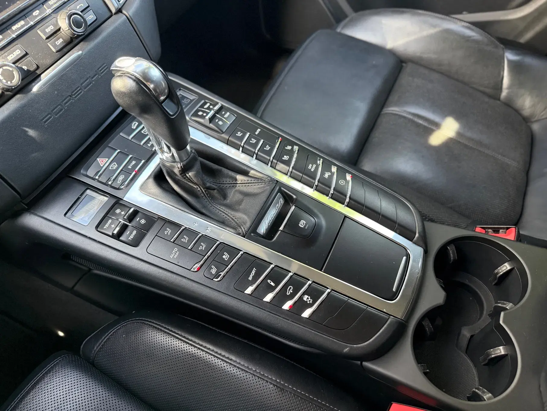 Porsche Macan S PDK 16