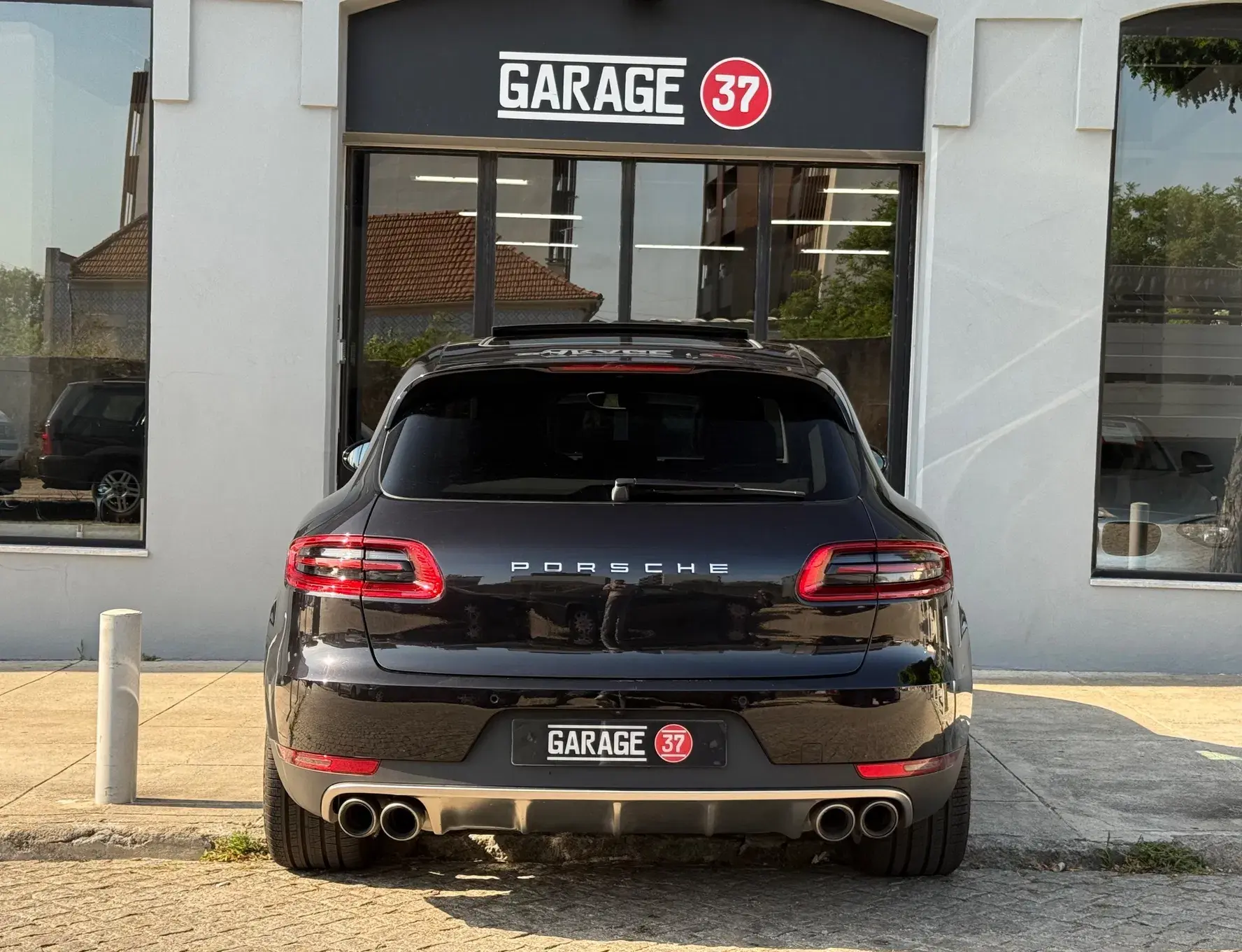 Porsche Macan S PDK 32