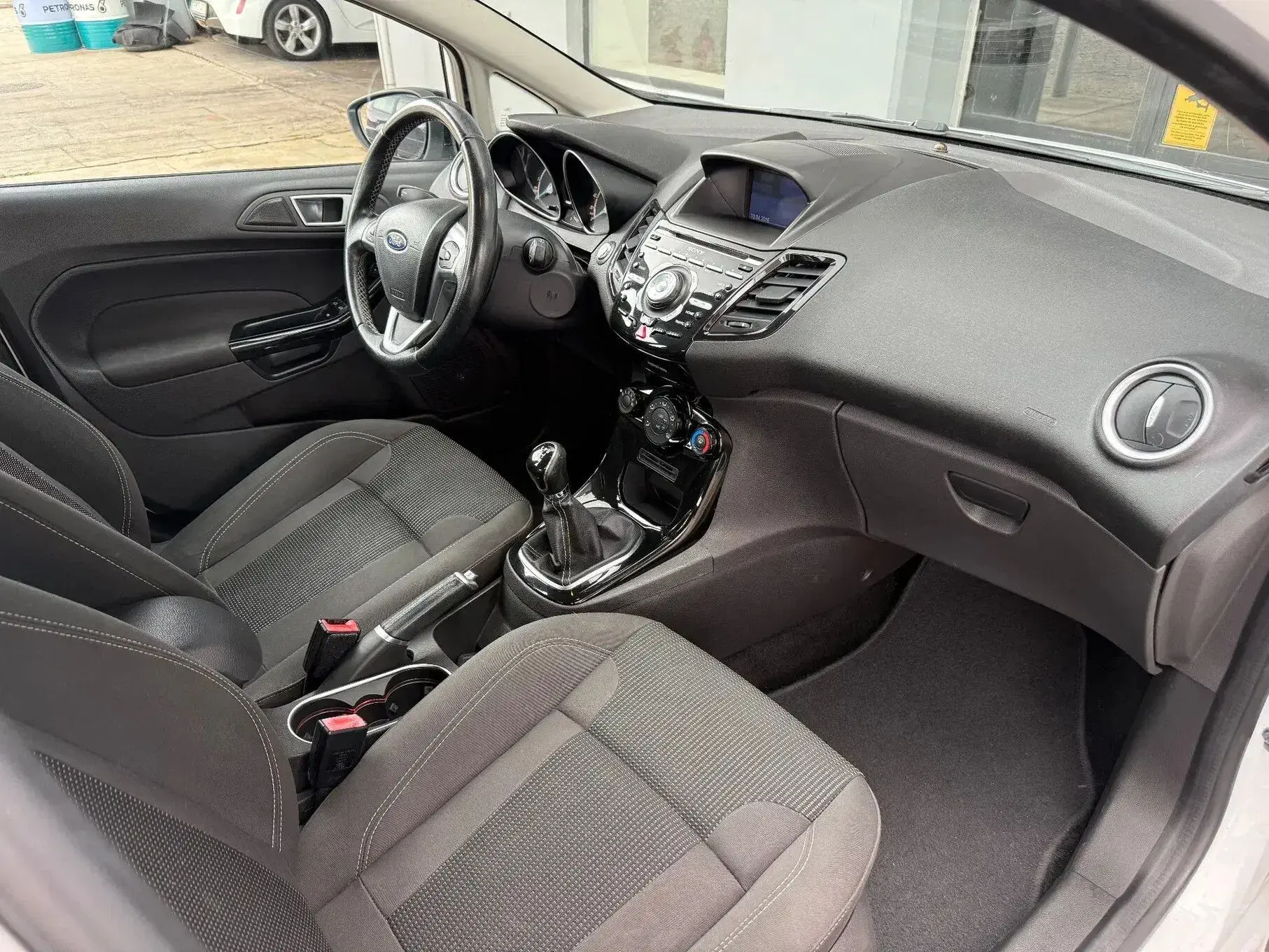 Ford Fiesta Outro 9
