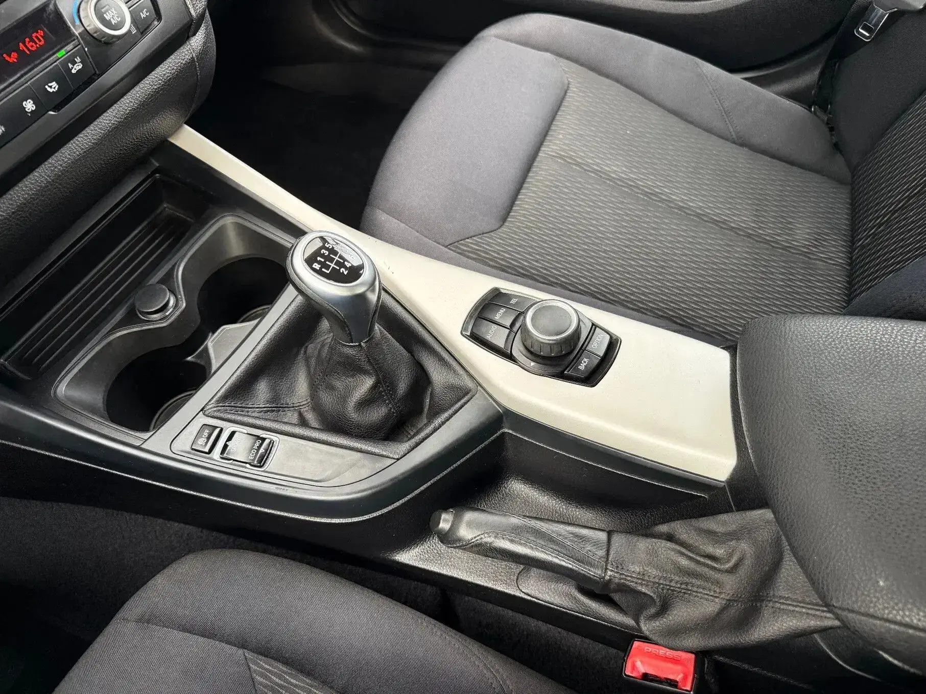BMW 118 Outro 14