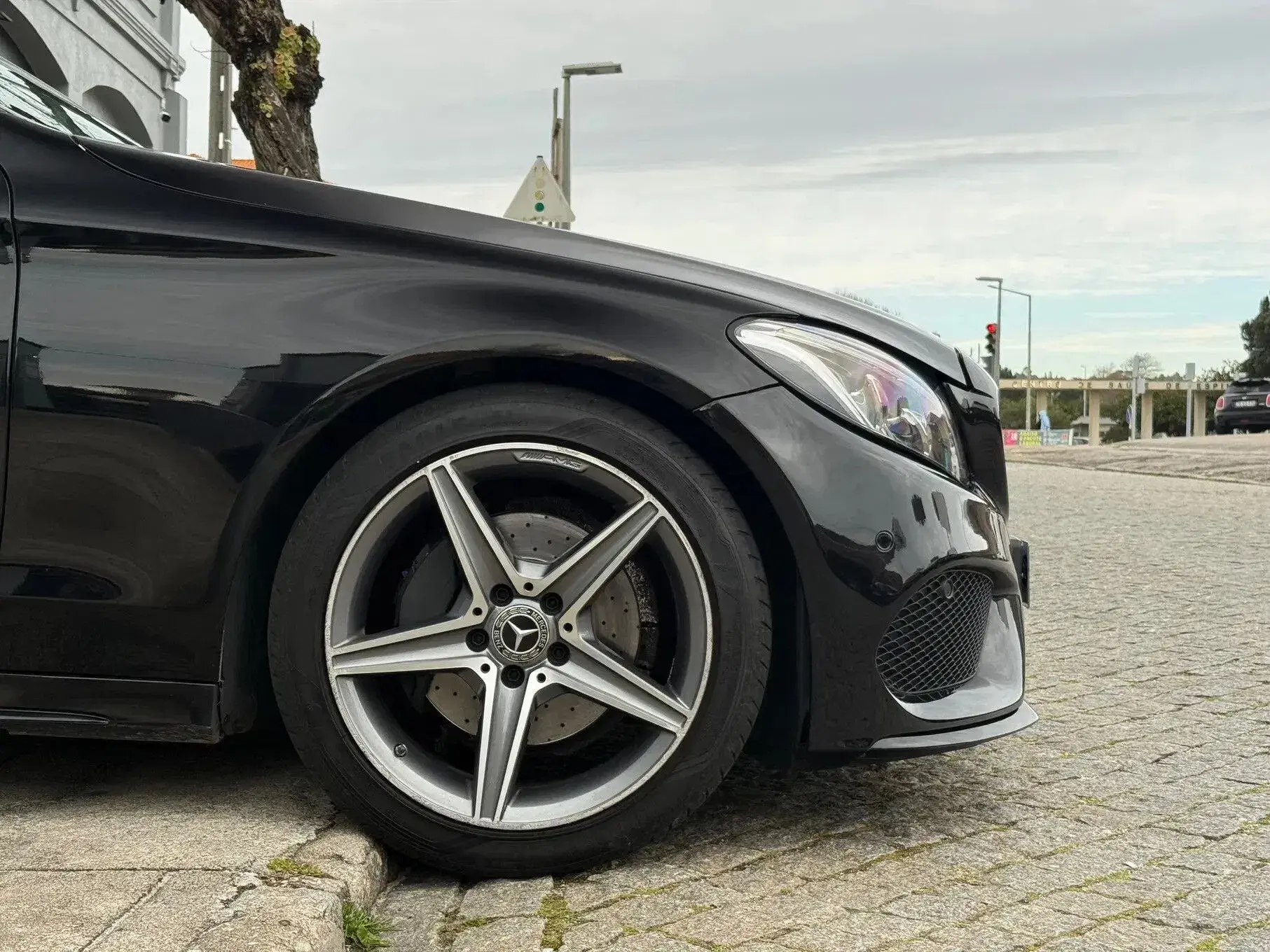 Mercedes-Benz C 220 d AMG Line Aut. 2